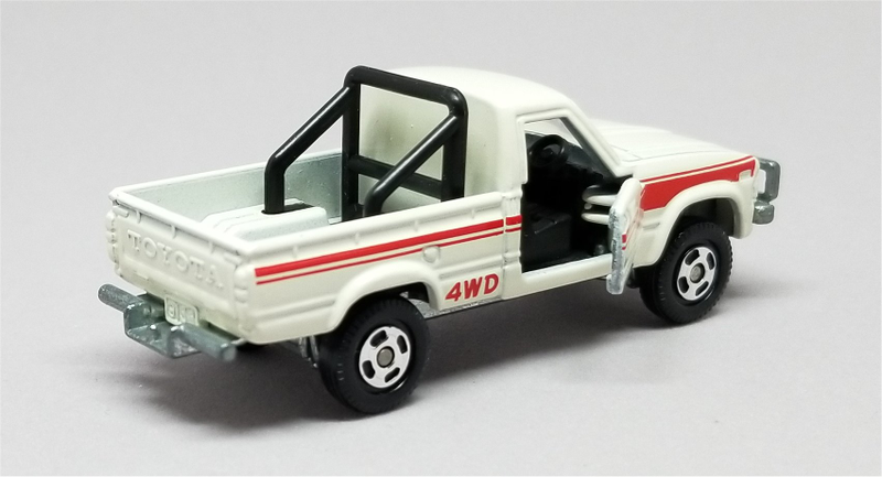 Illustration for article titled Radcast 2018: Tomica Toyota Hilux 4WD